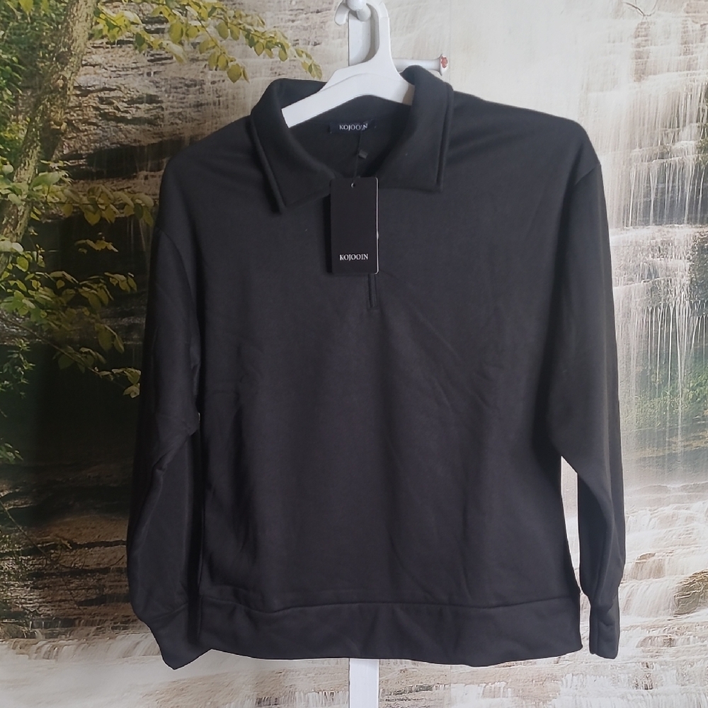 New with tags! Kojooin Womens Small long sleeve black pullover fleece sweatshirt